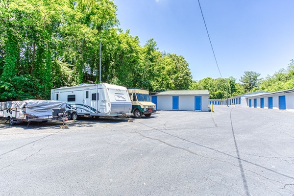 Facility photo: //images.sparefoot.com/medium/226161634ed08448982.jpg