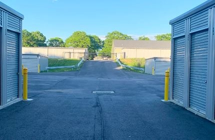 Facility photo: //images.sparefoot.com/medium/226171688ba177a1f70.jpg