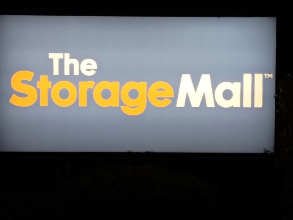 Facility photo: //images.sparefoot.com/medium/2261806967ac4890e2c.jpg