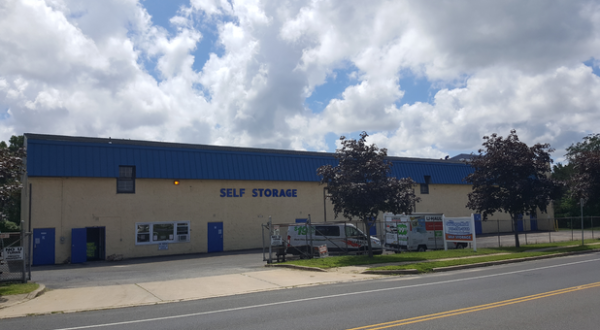 Facility photo: //images.sparefoot.com/medium/2261856967b457dc552.png