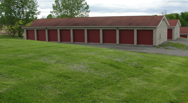 Facility photo: //images.sparefoot.com/medium/2261886967ae2886a7b.png