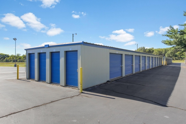 Facility photo: //images.sparefoot.com/medium/226246689655e49f1da.jpg
