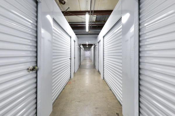 Facility photo: //images.sparefoot.com/medium/22627068cc55c81b291.jpg