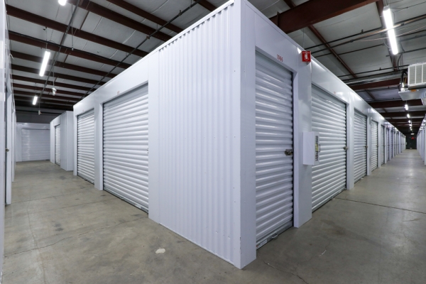 Facility photo: //images.sparefoot.com/medium/22627068cc55c91d4d9.jpg