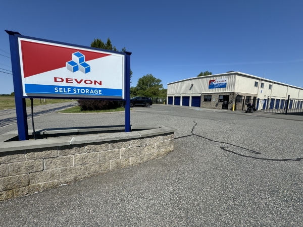 Facility photo: //images.sparefoot.com/medium/2263456889378add51a.jpg