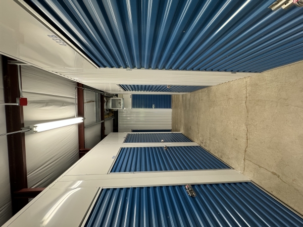Facility photo: //images.sparefoot.com/medium/2263456889379014c61.jpg