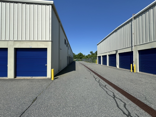 Facility photo: //images.sparefoot.com/medium/22634568893794cbb1a.jpg