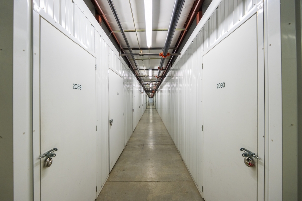 Facility photo: //images.sparefoot.com/medium/22634668c066f54710c.jpg