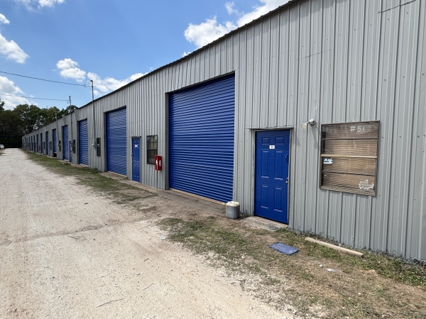 Facility photo: //images.sparefoot.com/medium/22634969d6a5018dc88.jpeg