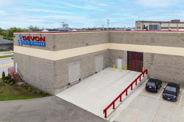 Facility photo: //images.sparefoot.com/medium/22635168892ece45eab.jpg