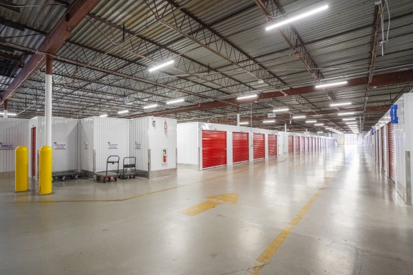 Facility photo: //images.sparefoot.com/medium/2263656914c96c168c0.jpg