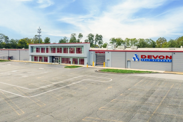 Facility photo: //images.sparefoot.com/medium/2263656914ca76082c7.jpg