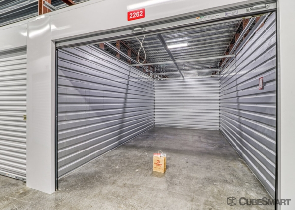 Storage Units at CubeSmart Self Storage - 125 Saundersville Road