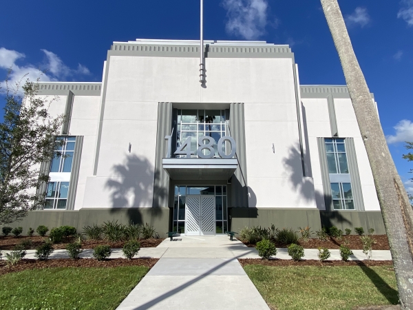 Facility photo: //images.sparefoot.com/medium/226418636946e7dc0a6.jpg