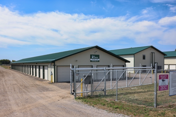 Facility photo: //images.sparefoot.com/medium/226427689e319f8bf32.jpg