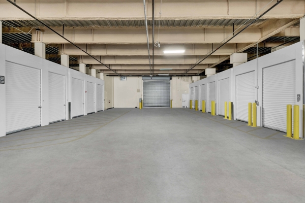 Facility photo: //images.sparefoot.com/medium/226539670008830c923.jpg