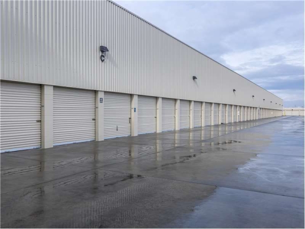 Facility photo: //images.sparefoot.com/medium/22654969943287d68b8.jpg