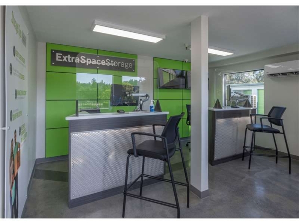 Facility photo: //images.sparefoot.com/medium/226554699432c413d73.jpg