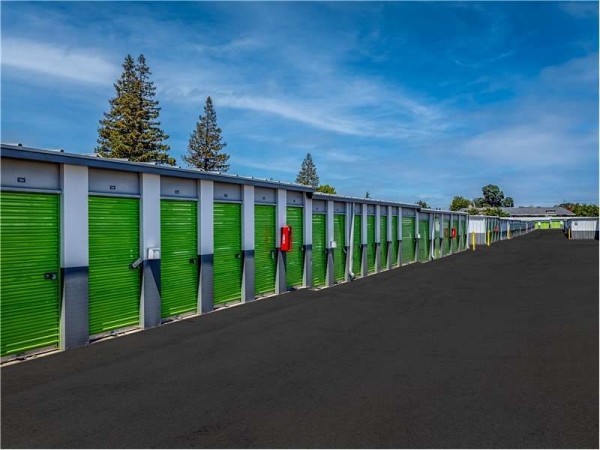 Facility photo: //images.sparefoot.com/medium/226557699432d6eca37.jpg