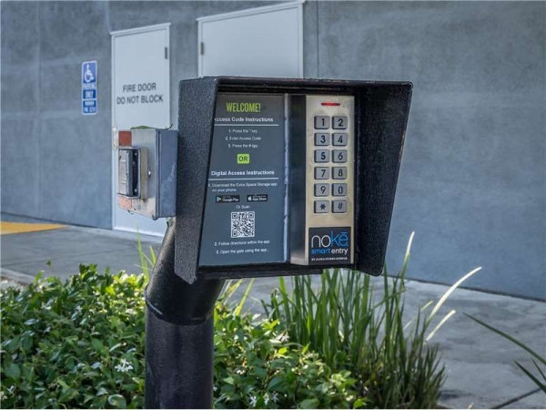 Facility photo: //images.sparefoot.com/medium/22656369943348ec04c.jpg