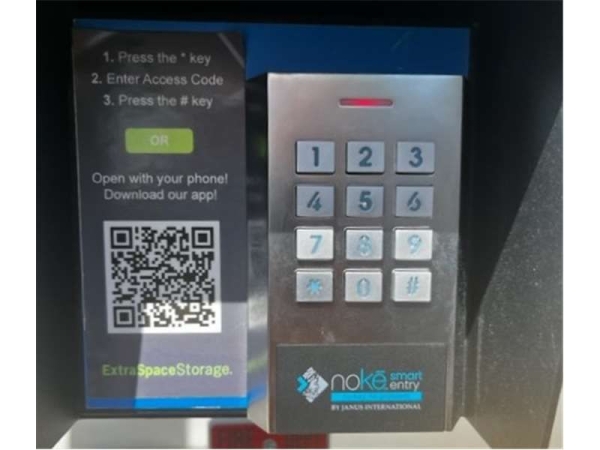 Facility photo: //images.sparefoot.com/medium/226565699433a1e190a.jpg