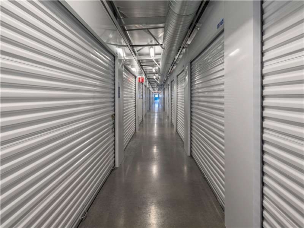 Facility photo: //images.sparefoot.com/medium/226567699434ec4c316.jpg