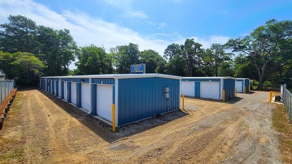 Facility photo: //images.sparefoot.com/medium/2265726a204407074f3.jpg