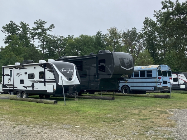 Facility photo: //images.sparefoot.com/medium/22659268a8ccb79f109.jpeg