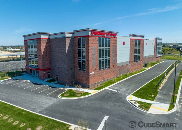 Facility photo: //images.sparefoot.com/medium/2268836943be4de81b5.jpg