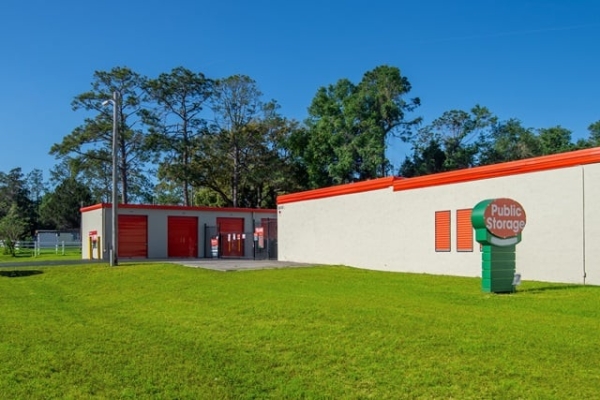 Facility photo: //images.sparefoot.com/medium/2268966a2178eb88815.jpg