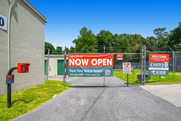 Facility photo: //images.sparefoot.com/medium/2269006936dc5c685e2.jpg