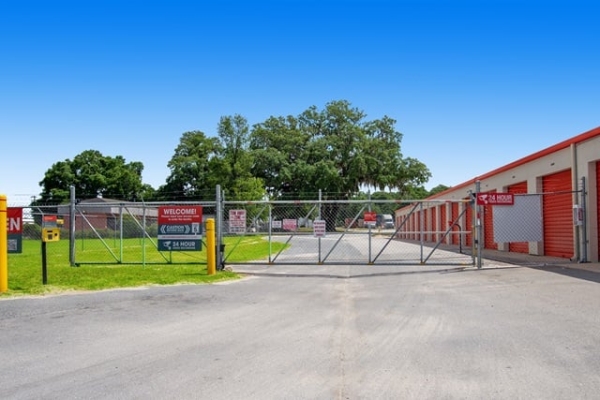 Storage Units at Public Storage - Ocala - 4500 W Highway 40 - 4500 W Highway 40