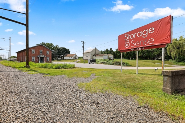Facility photo: //images.sparefoot.com/medium/226938689657dcb6d8a.jpg