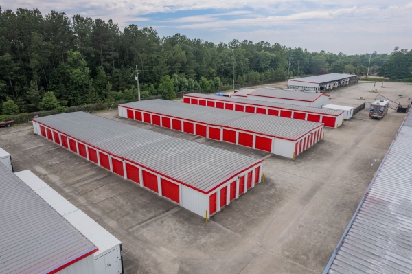 Facility photo: //images.sparefoot.com/medium/22697064ac3b7b1c7bc.jpeg