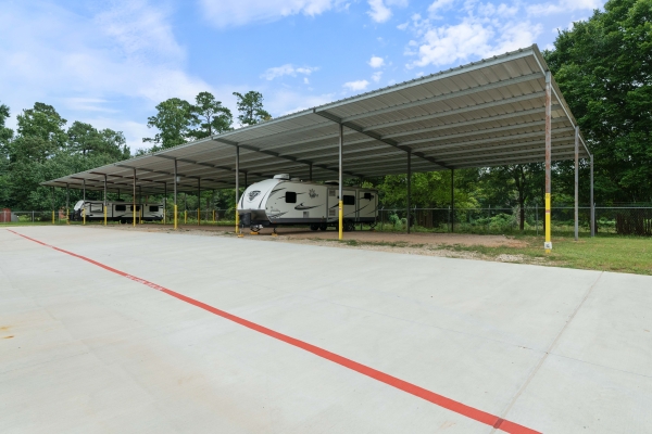 Facility photo: //images.sparefoot.com/medium/2269706895fbed12038.jpg