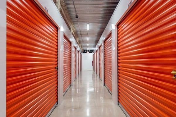 Facility photo: //images.sparefoot.com/medium/22698369f89b655820c.jpg