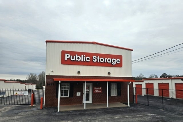 Facility photo: //images.sparefoot.com/medium/2270336883831011832.jpg