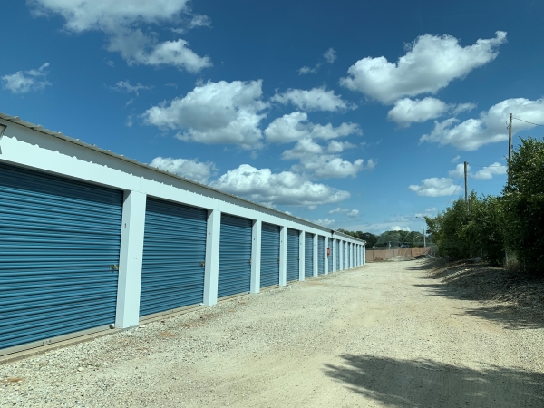 Facility photo: //images.sparefoot.com/medium/22704963c8190da5147.jpg