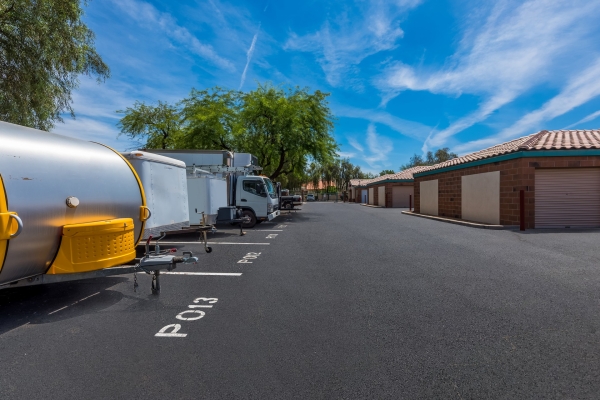 Facility photo: //images.sparefoot.com/medium/22706064dd39b21a3e7.jpg