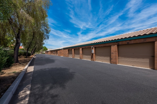Facility photo: //images.sparefoot.com/medium/22706064dd39b5d5062.jpg