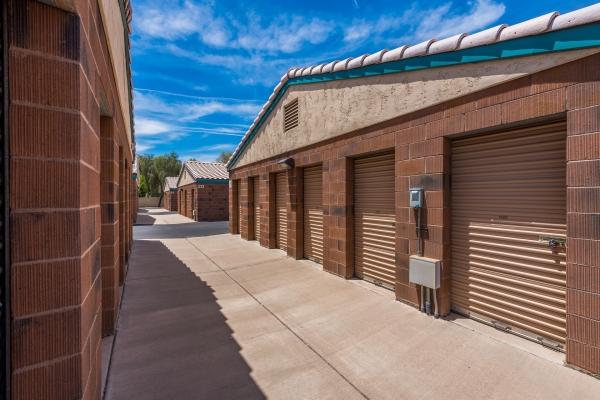 Facility photo: //images.sparefoot.com/medium/22706064dd39b727e00.jpg