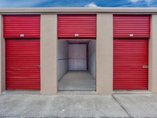 Storage Units at StorQuest - Tampa/Manhattan - 5002 South Manhattan Avenue
