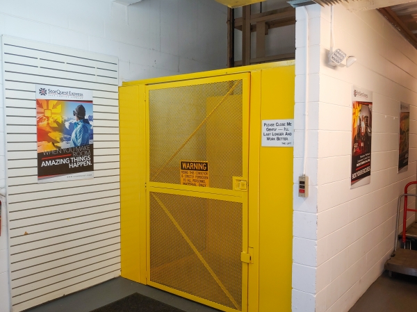 Storage Units at StorQuest Express - Tampa/Platt - 1600 West Platt Street