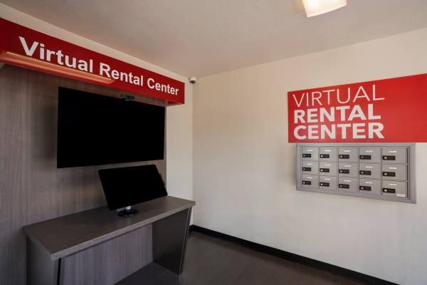 Storage Units at StorQuest Express - Sacramento / Wyda - 2060 Wyda Way