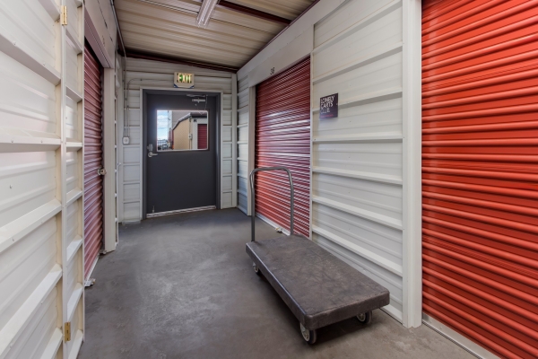 Storage Units at StorQuest - Centennial / Jordan - 7030 South Jordan Road