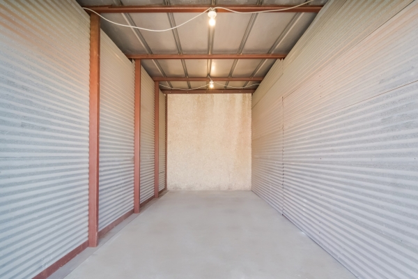 Storage Units at StorQuest - Dallas / Denton - 10333 Denton Drive