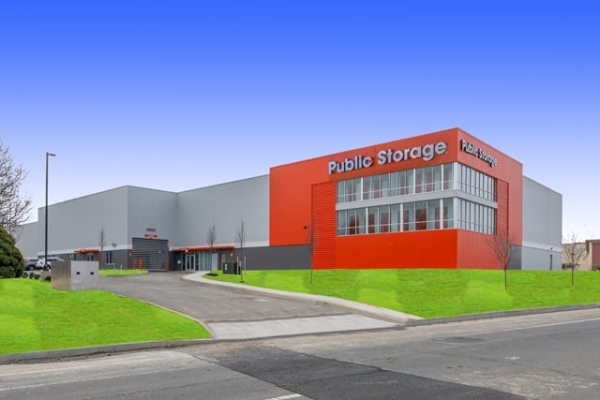 Facility photo: //images.sparefoot.com/medium/22730469f5f98618634.jpg