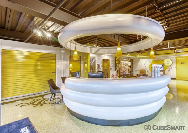 Facility photo: //images.sparefoot.com/medium/2273746a1954a0e6bb6.jpg