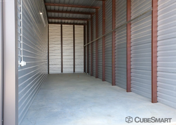 Storage Units at CubeSmart Self Storage - 21615 Hufsmith - Kohrville Road - 21615 Hufsmith - Kohrville Road