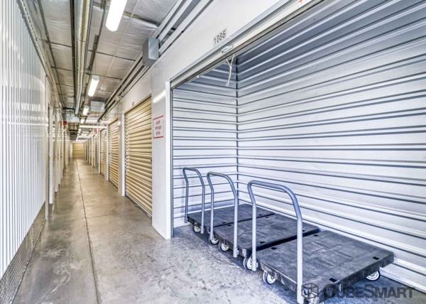 Facility photo: //images.sparefoot.com/medium/22750968944982646d3.jpg